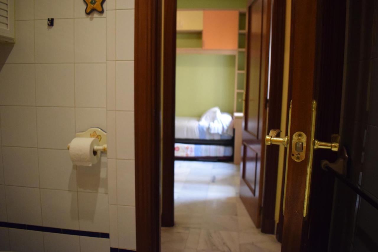 Duplex Donkey Parking Apartman Sevilla Kültér fotó